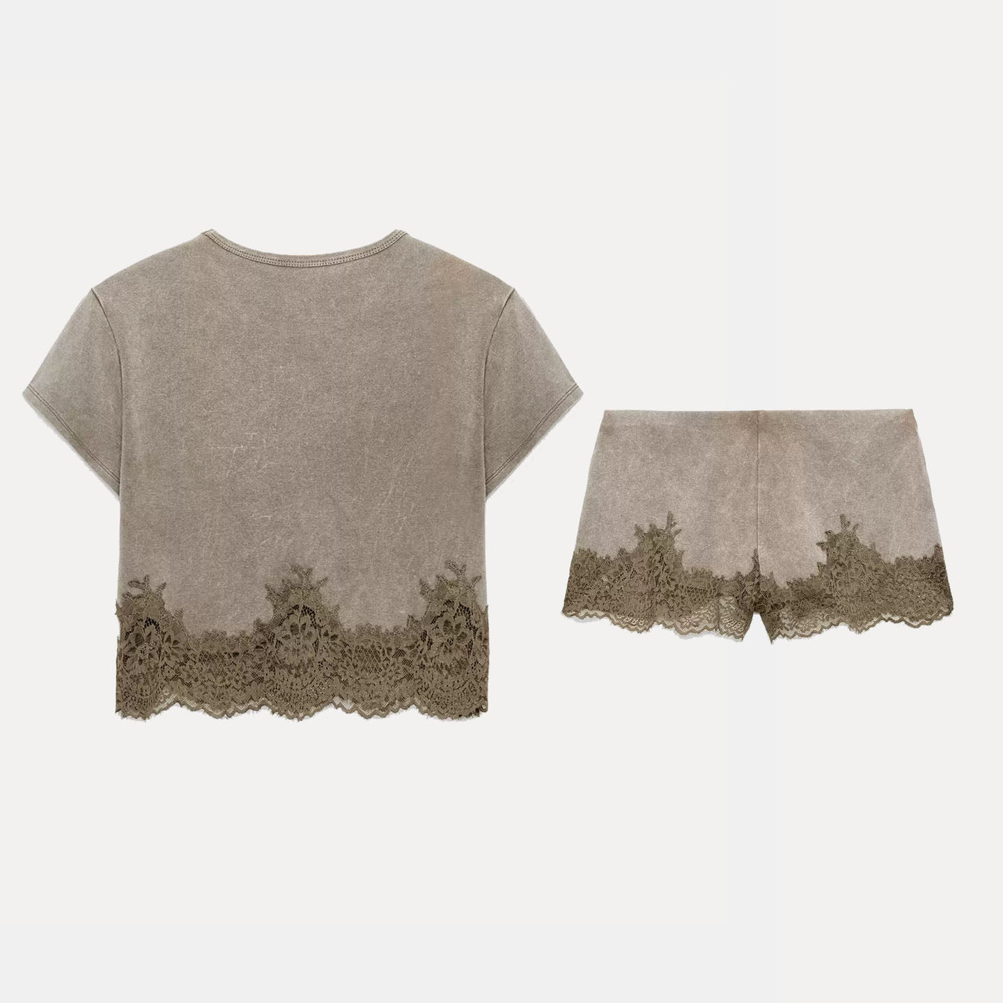 طقم نسائي بأكمام قصيرة وتطريز  - مراجعة Wash Effect Set وسعره